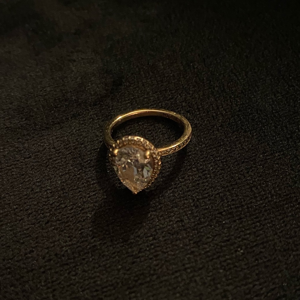 Rose gold Pandora ring size 5